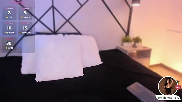 Snapshot of marie_miller_ chatting on 10/08/25, 12:14 marie miller online show from 10/08/25, 12:14