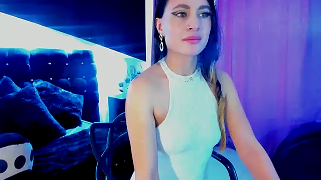 Coral Gibson online show from 02/06/25, 04:03