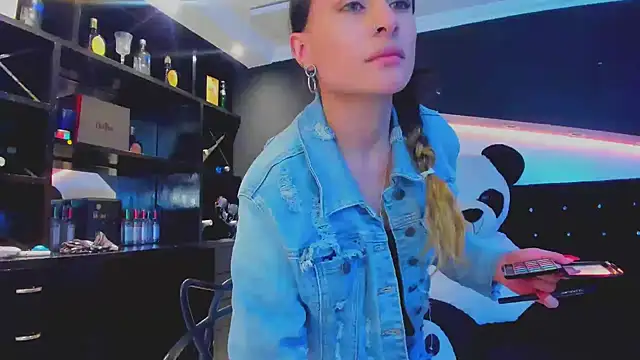 Coral Gibson online show from 03/14/25, 12:51