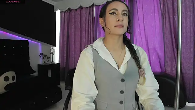 Snapshot of Coral_Gibson chatting on 01/10/26, 01:35 Coral Gibson online show from 01/10/26, 01:35