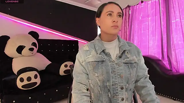 Snapshot of Coral_Gibson chatting on 01/14/26, 12:55 Coral Gibson online show from 01/14/26, 12:55