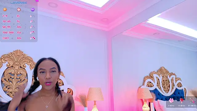 Snapshot of AshleyFerri chatting on 10/06/25, 11:18 AshleyFerri online show from 10/06/25, 11:18