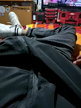 Snapshot of emiur chatting on 12/04/24, 02:31 emiur online show from 12/04/24, 02:31