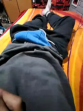 Snapshot of emiur chatting on 12/18/24, 10:46 emiur online show from 12/18/24, 10:46