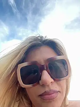 Lorehottie online show from 06/03/26, 02:33