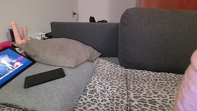 Snapshot of KarolinaReaper chatting on 12/15/24, 05:31 KarolinaReaper online show from 12/15/24, 05:31