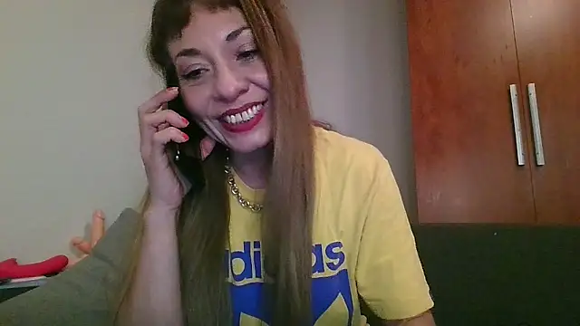 Snapshot of KarolinaReaper chatting on 01/12/25, 02:19 KarolinaReaper online show from 01/12/25, 02:19