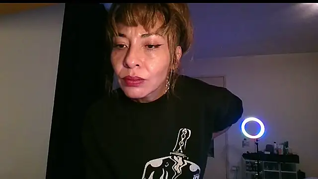 Snapshot of KarolinaReaper chatting on 09/26/25, 12:20 KarolinaReaper online show from 09/26/25, 12:20
