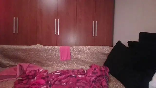 KarolinaReaper online show from 10/21/25, 11:49