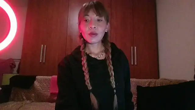 KarolinaReaper online show from 10/23/25, 03:55