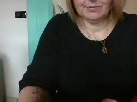 Snapshot of Sandcoq chatting on 12/02/24, 09:24 Sandcoq online show from 12/02/24, 09:24