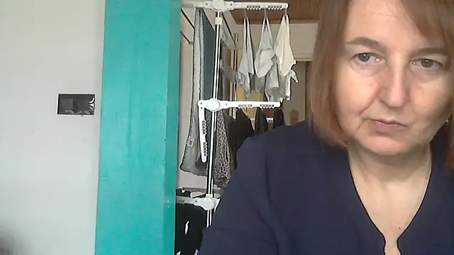 Snapshot of Sandcoq chatting on 11/17/25, 11:16 Sandcoq online show from 11/17/25, 11:16