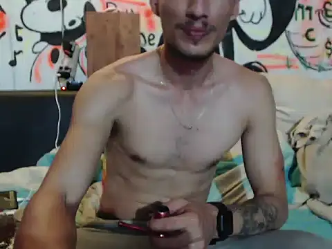 roystonee01 online show from 09/19/25, 05:42