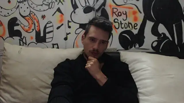 roystonee01 online show from 01/06/26, 10:19