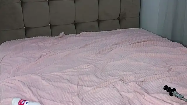 magnificent angel online show from 02/19/25, 10:31