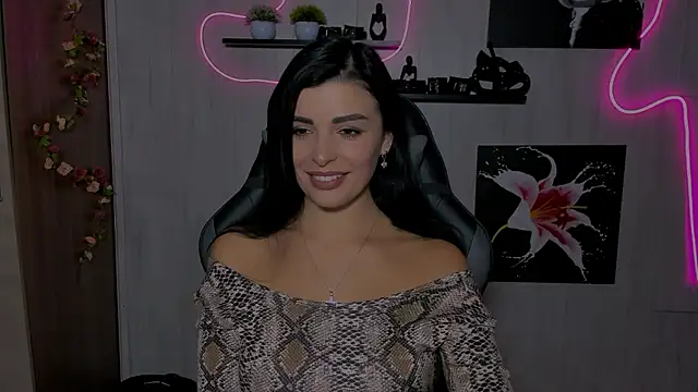 KayWuds online show from 12/05/24, 10:44