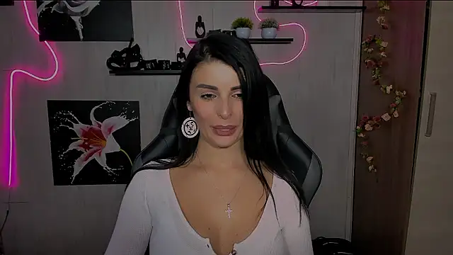 KayWuds online show from 12/08/24, 04:50