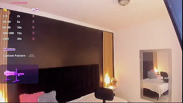 sweetsofia18 online show from 11/29/25, 11:19