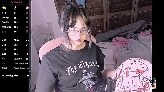 madokapruriens online show from 10/13/25, 09:26