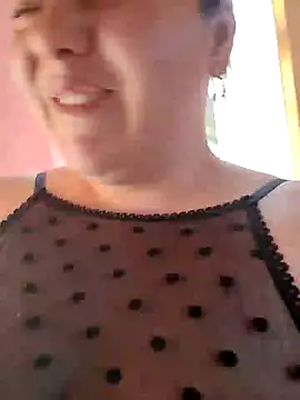 Snapshot of Molly_Greyy chatting on 12/07/24, 08:22 Molly Greyy online show from 12/07/24, 08:22