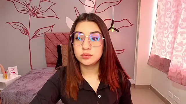 Snapshot of Aly_Cute_ chatting on 02/27/25, 02:32 Aly Cute online show from 02/27/25, 02:32