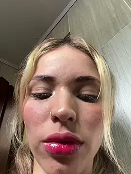 Snapshot of ambarsorachi chatting on 03/20/25, 08:40 ambarsorachi online show from 03/20/25, 08:40