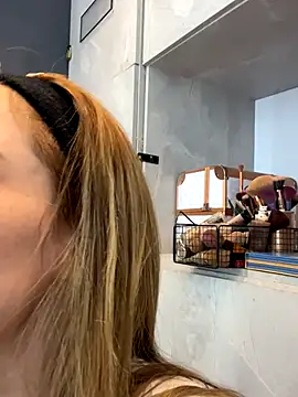 Snapshot of ambarsorachi chatting on 09/09/25, 06:29 ambarsorachi online show from 09/09/25, 06:29