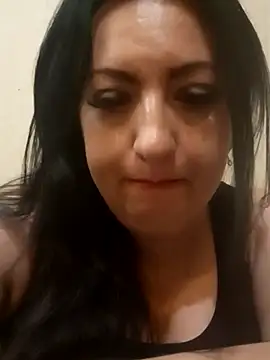 Snapshot of Veronica-Celie chatting on 07/04/26, 09:43 Veronica-Celie online show from 07/04/26, 09:43