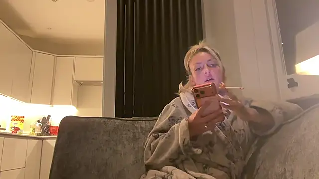 Leylah Linda online show from 02/27/26, 09:15