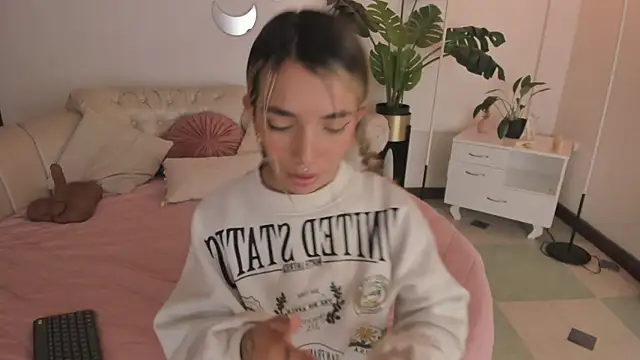 Mollymoon1 online show from 02/09/26, 09:30