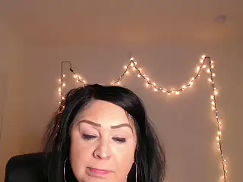 AlyssiaAmoreXO online show from 02/05/25, 09:18