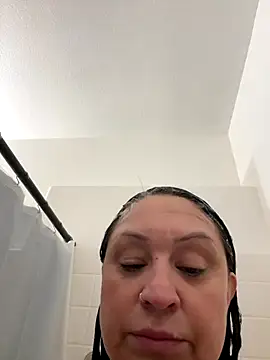 AlyssiaAmoreXO online show from 10/04/25, 06:17