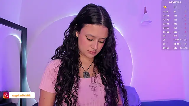 Snapshot of angel_witch chatting on 02/06/25, 01:54 angel witch online show from 02/06/25, 01:54