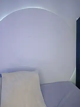 Snapshot of angel_witch chatting on 02/27/25, 06:42 angel witch online show from 02/27/25, 06:42