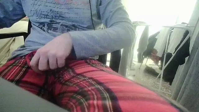 Snapshot of sbrodo96 chatting on 02/25/26, 06:39 sbrodo96 online show from 02/25/26, 06:39