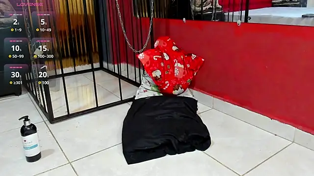 Snapshot of ValentinaThomas chatting on 03/14/25, 10:38 ValentinaThomas online show from 03/14/25, 10:38