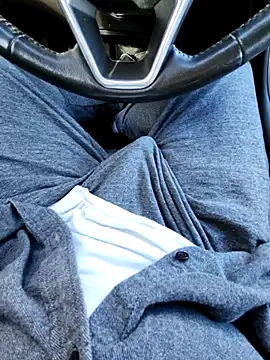 xxxlhung4uxxx online show from 11/16/25, 05:51