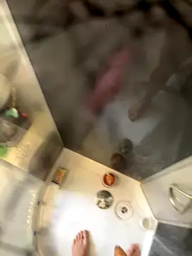 lescro95  online show from 10/08/25, 12:58