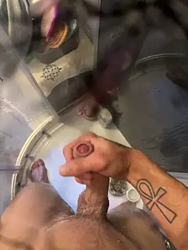 lescro95  online show from 10/16/25, 03:13