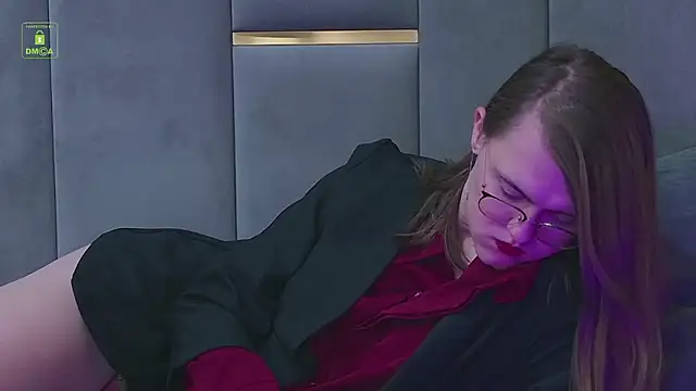 YukoFanee online show from 12/05/24, 05:06