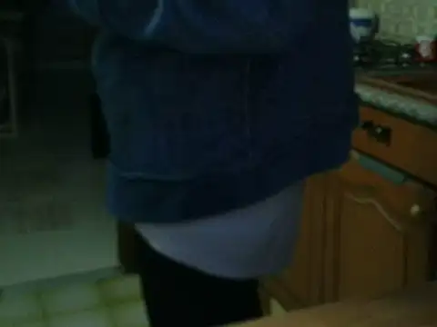 Snapshot of VeneRed chatting on 10/18/25, 05:32 VeneRed online show from 10/18/25, 05:32
