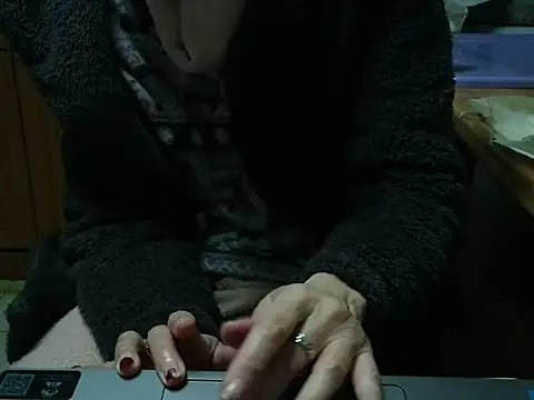 VeneRed online show from 02/09/26, 05:39