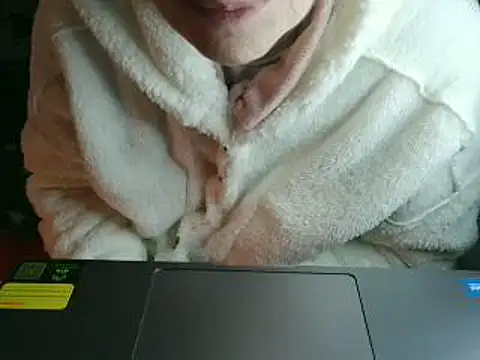 VeneRed online show from 02/16/26, 08:16