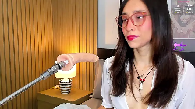 doll bella  online show from 03/28/26, 07:46