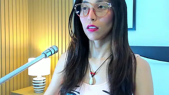 doll bella  online show from 07/07/26, 07:40