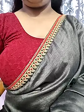 Cute payal0 online show from 04/30/26, 04:46