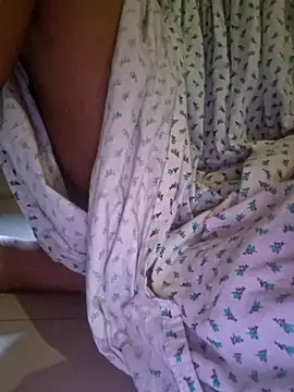 Melody Shyla online show from 09/14/25, 12:21