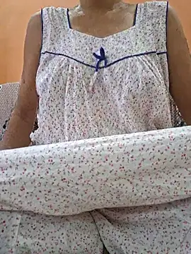 Melody Shyla online show from 10/17/25, 12:58