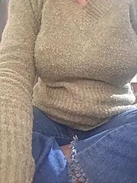 Melody Shyla online show from 12/14/25, 01:38