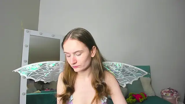 Snapshot of L1ittle_kitty_ chatting on 11/12/25, 06:36 L1ittle kitty online show from 11/12/25, 06:36